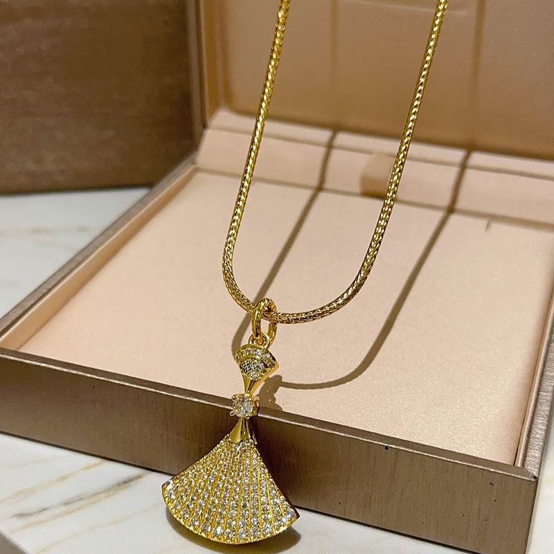 Bvlgari necklace 11yxx44